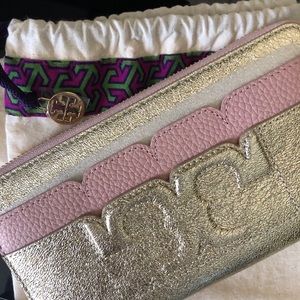 Tory Burch wallet